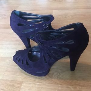 NWOT Nine West Purple Suede Heels with Cut-outs